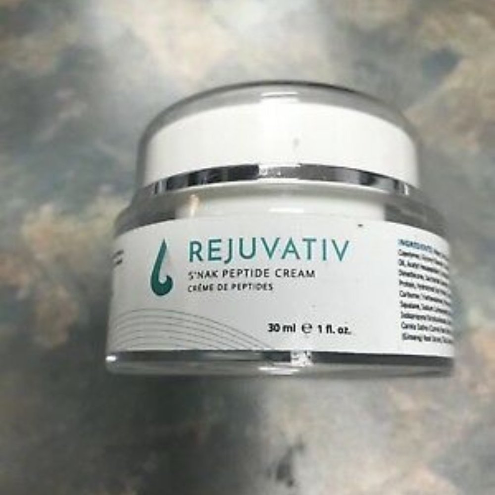 ✨CLOSET CLEAR OUT ✨Rejuvativ sn'ak peptide cream